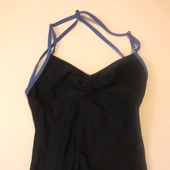 Like new Roxy one piece swimsuit - Picture 3 of 3